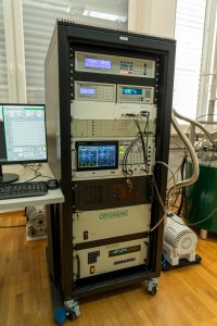 Magnetometer, Cryogen Free Measurement System (CFMS)