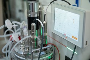 Oprema za proizvodnjo bioloških substanc in njihovo detekcijo: bioreaktor